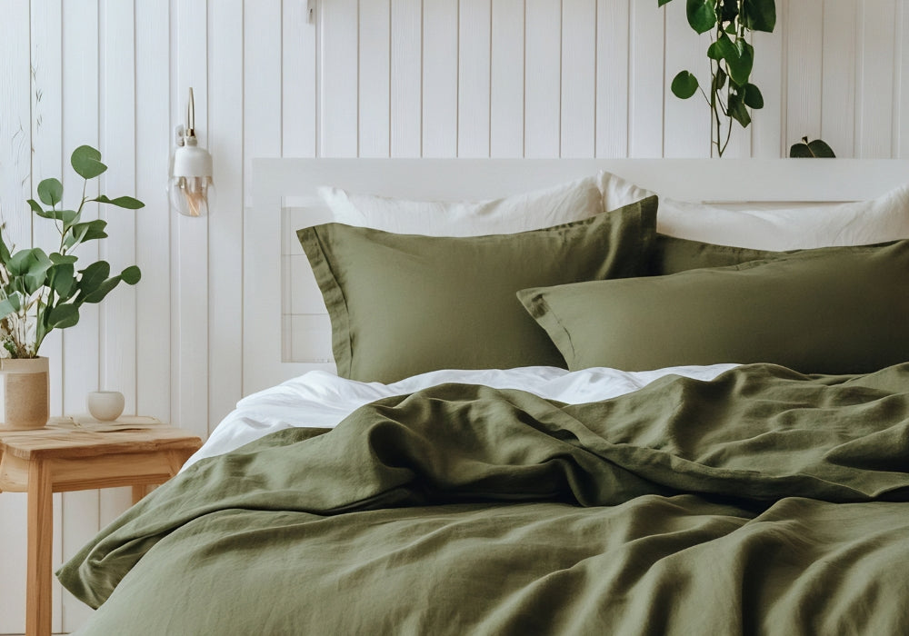 Colores que abrigan: paletas invernales para renovar tu dormitorio