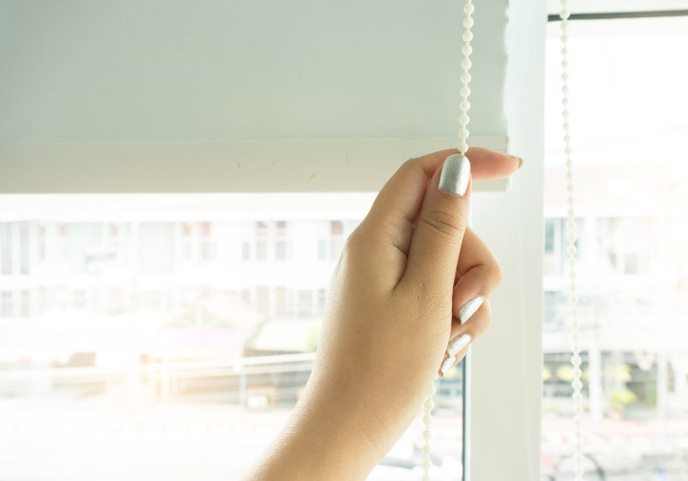 Guía express para elegir cortinas roller según cada espacio del hogar