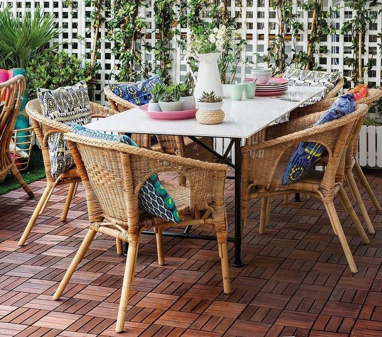 Mesa adornada primaveral mashini