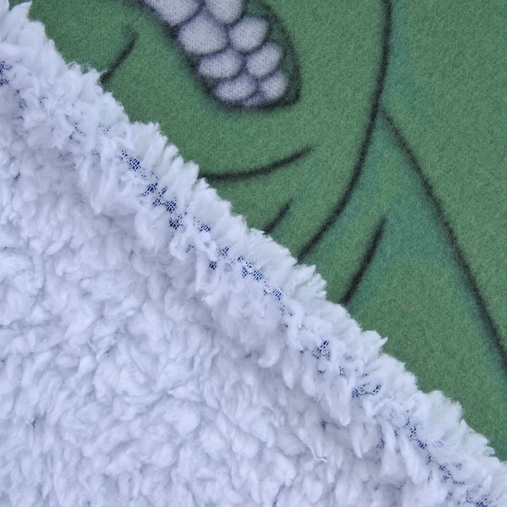 zoom de la Frazada Polar Sherpa 150x200 diseño de  Avengers capitan america y Ironman Mashini