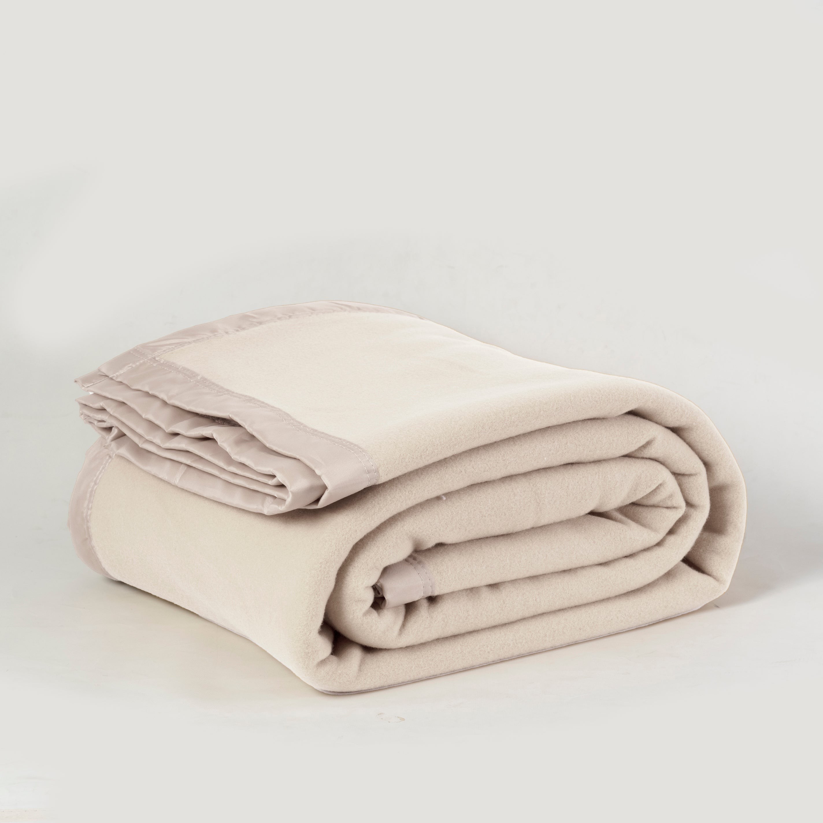 Mashini Frazadas Hotel 1.5 Plazas Cama alta calidad diseño exclusivo