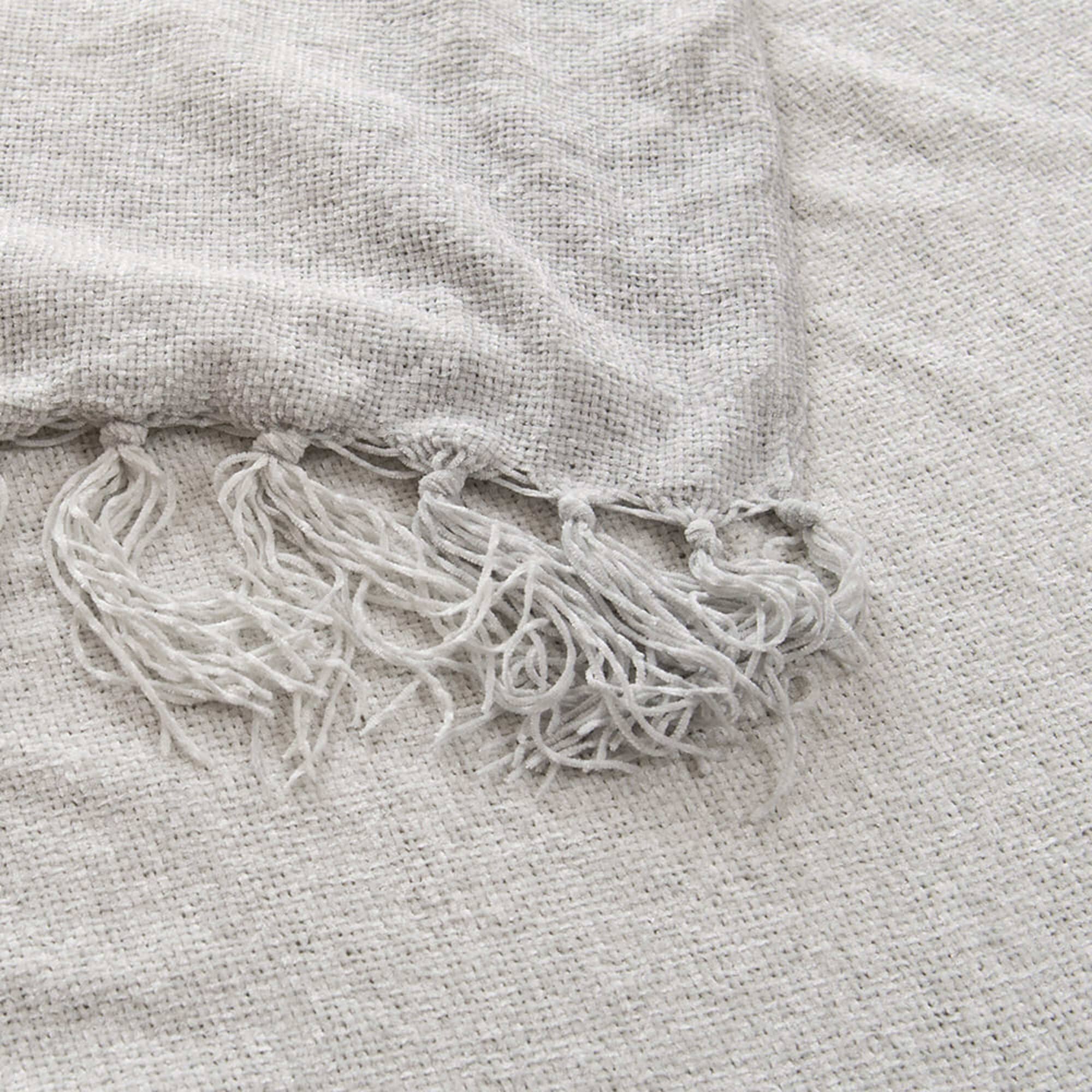 Manta Chenille Jade 130x160 cm Gris| Mashini – Mashini Chile